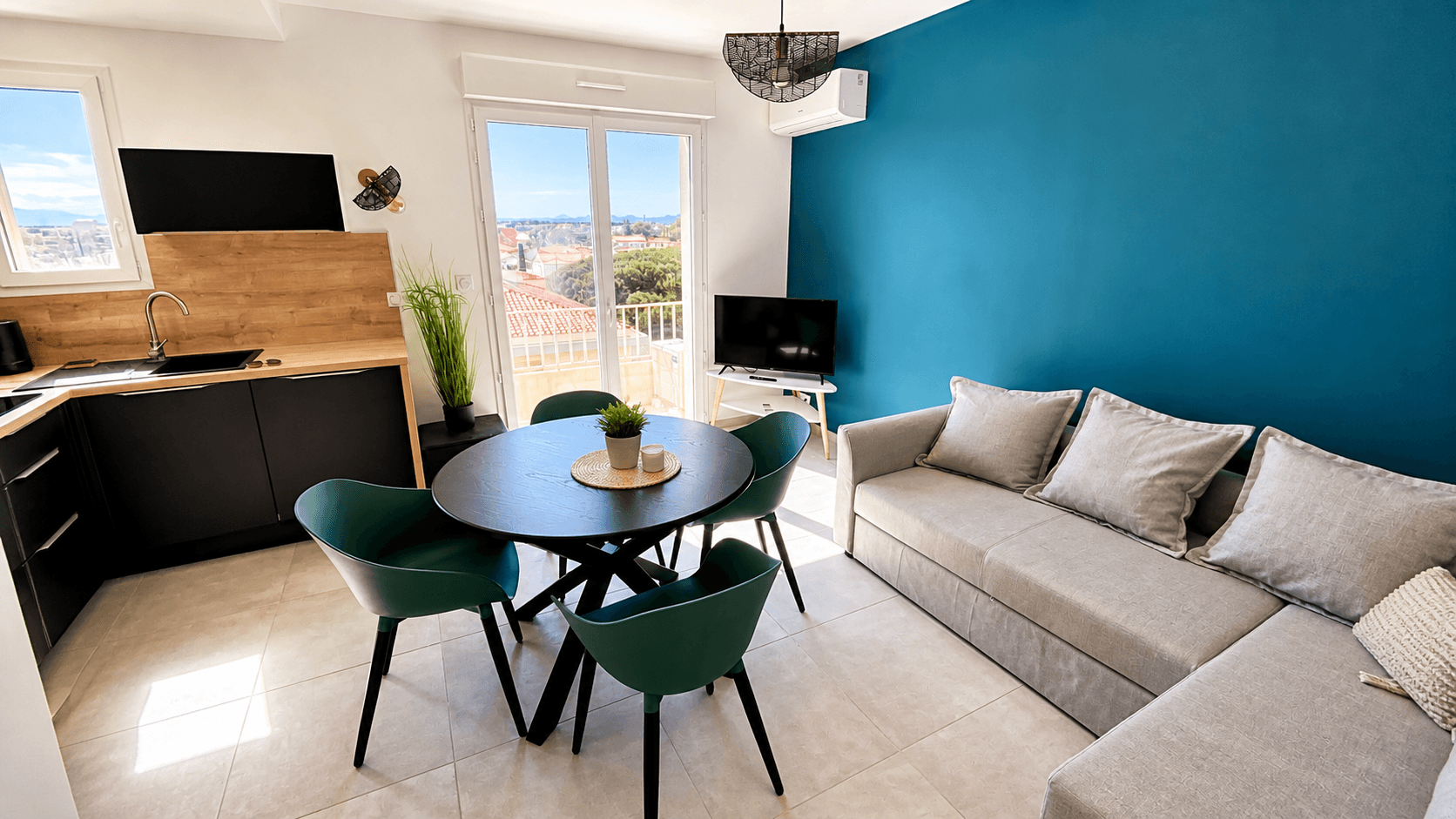 ZEN — Spacieux appartement traversant · vue mer, photo 2 sur 8